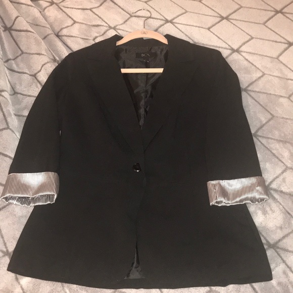 Blazer - Picture 1 of 5